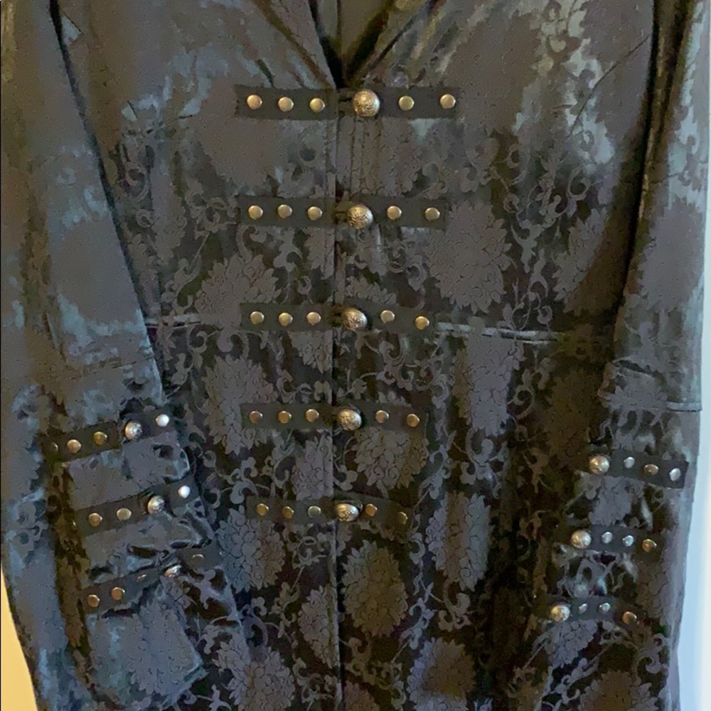 Hearts & Roses Coat - Picture 4 of 8